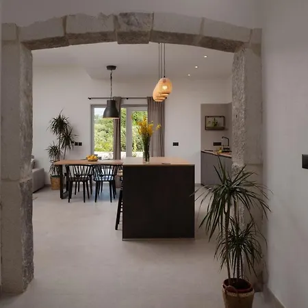 Villa New! Stone Olim Civitas With 3 Bedrooms, Private Pool, And Sea Views