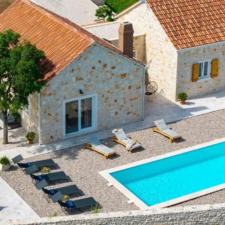 New! Stone Olim Civitas With 3 Bedrooms, Private Pool, And Sea Views * Skrip